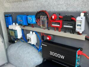 Installed power distribution block